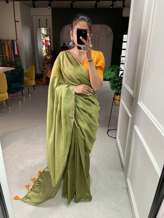 Mehendi Color Melanin Silk Saree Clothsvilla