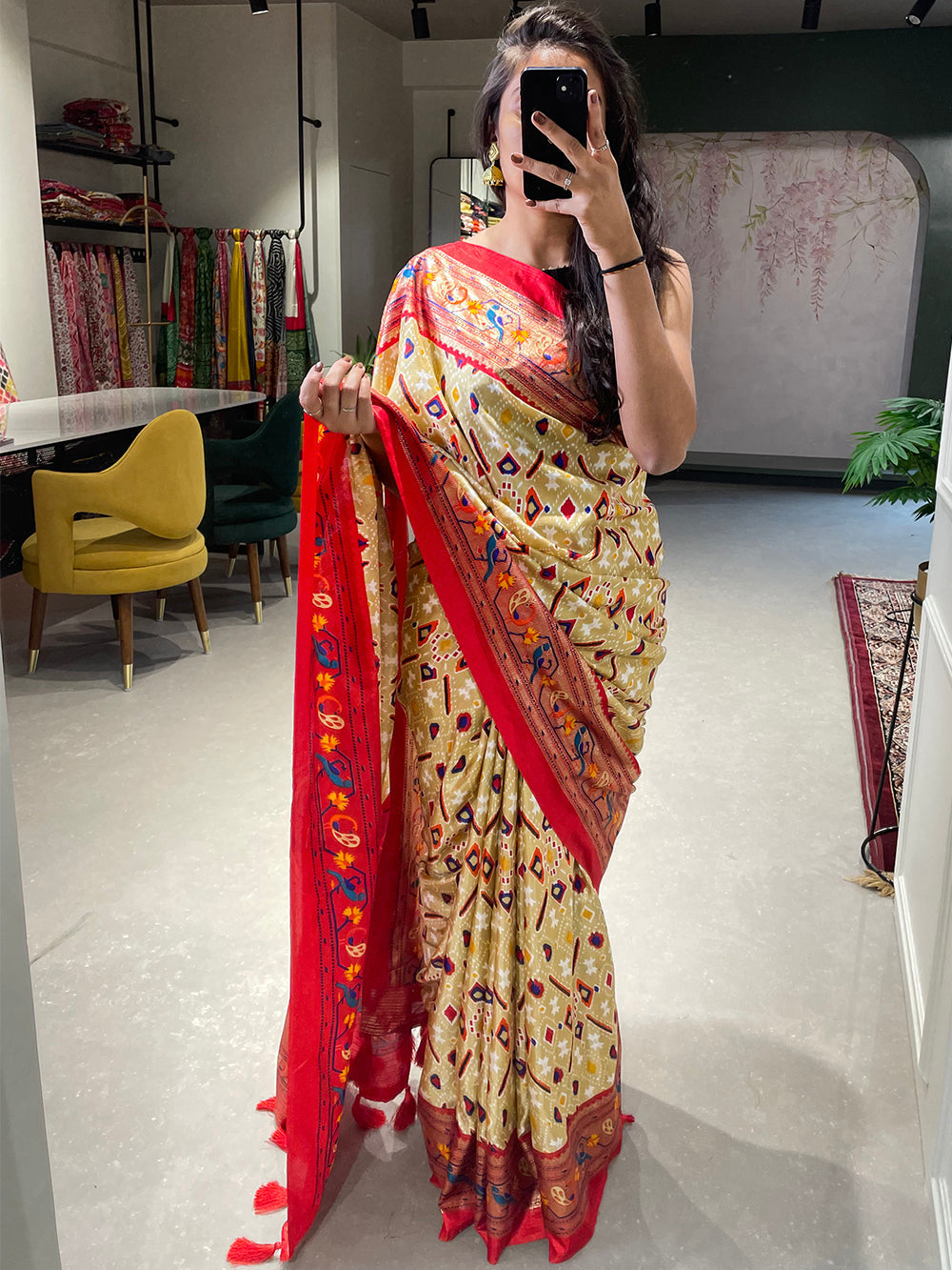 Multicolor Patola Munga Crape Silk Sarees With Paithani Border, 6.3 m (with  blouse piece)