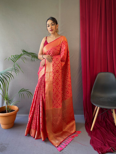 Patola Silk Woven Vol. 5 Contrast Peach with Pink Clothsvilla Main image
