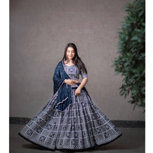 Load image into Gallery viewer, Marriage Special Blue Color Full Work Lehenga Choli Clothsvilla