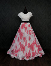 Load image into Gallery viewer, Beautiful Leaf Print Pink Color Lehenga With Blouse