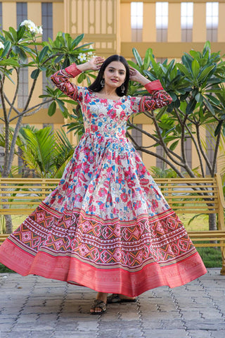 Kalamkari Print White With Red Classic Gown