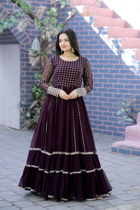 Parallel Line Design Wine Color Latest Gown Main image