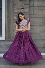 Load image into Gallery viewer, Beautiful Work Wine Color Function Wear Gown