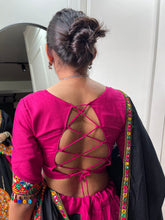 Load image into Gallery viewer, Pink Color Gamthi Work And Paper Mirror Work Cotton Chaniya Choli ClothsVilla