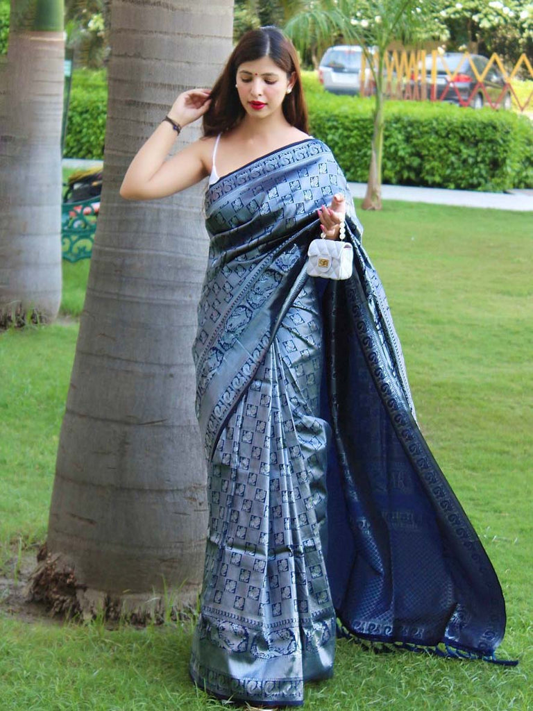 Navy Blue Saree in Pure Kanjeevaram Silk - Clothsvilla