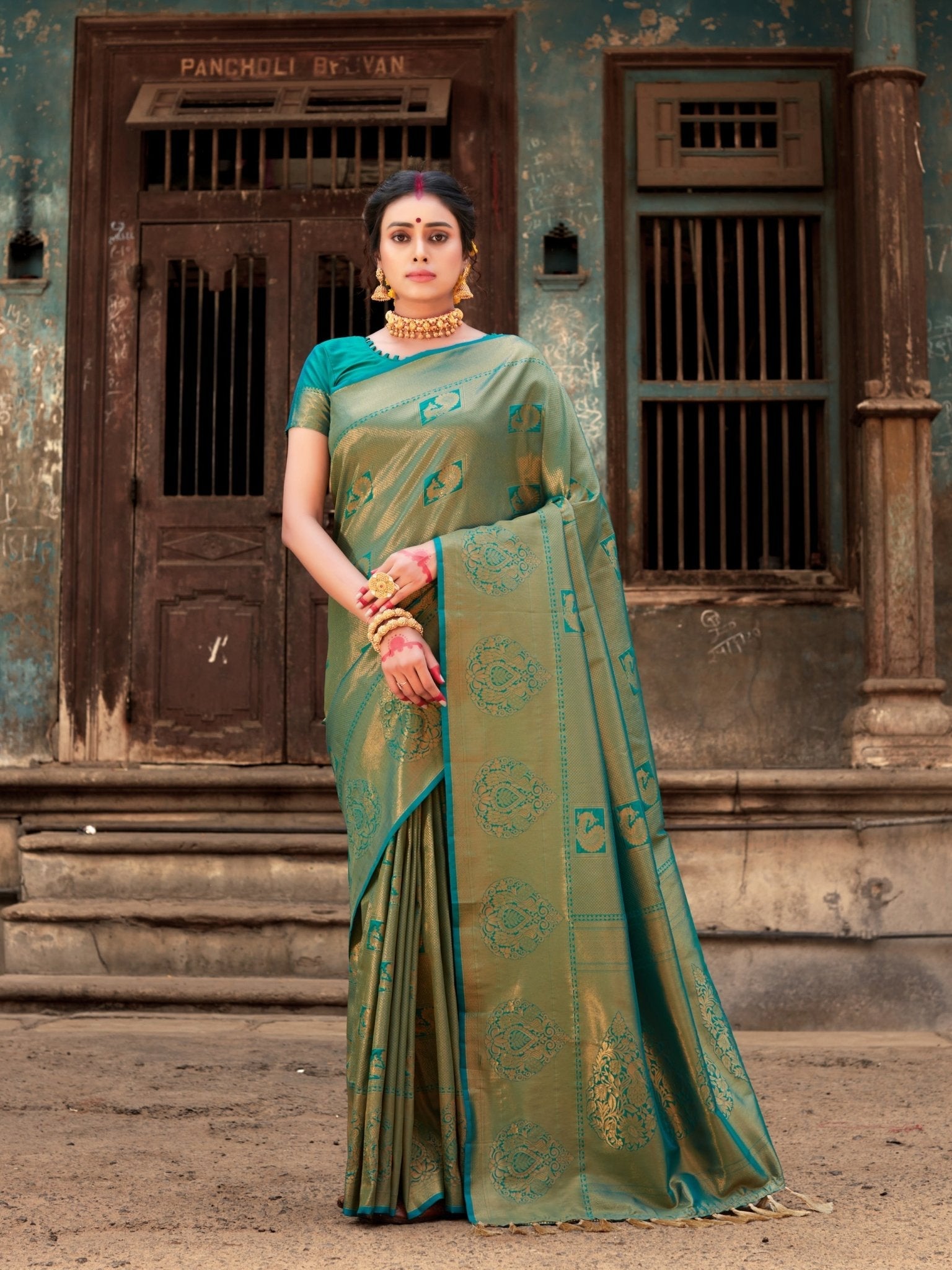 Rama Green Saree in Pure Kanjeevaram Silk for wedding - Clot