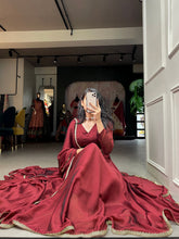 Load image into Gallery viewer, Maroon Color Plain With Lace Border Rangoli Silk Chaniya Choli ClothsVilla