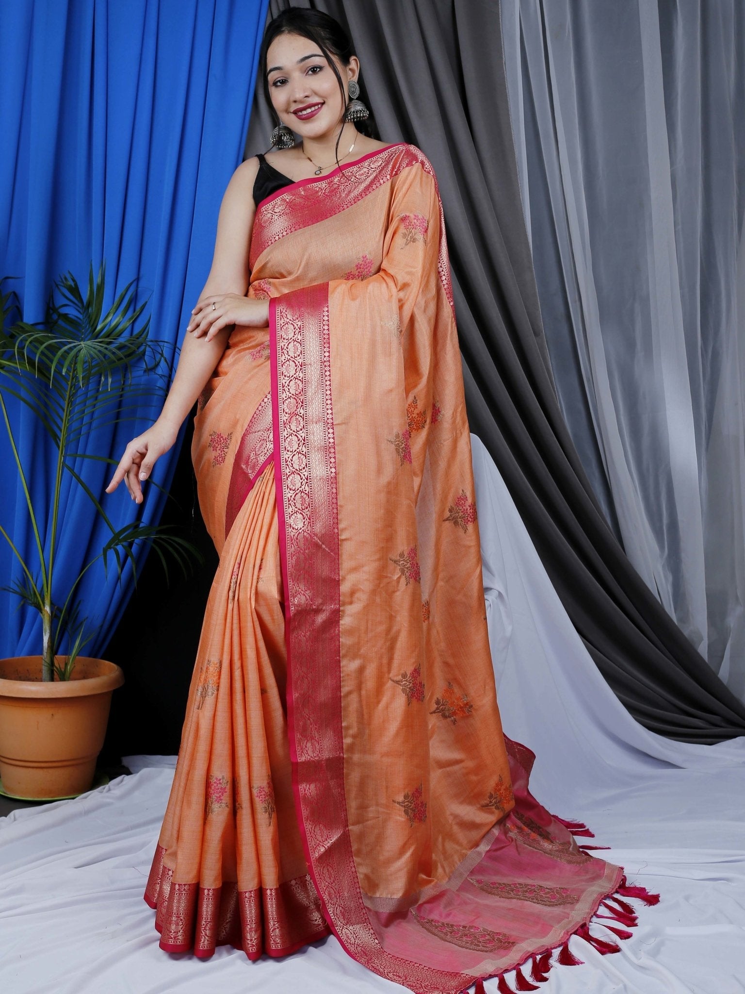 Tamanna Cotton Copper Meenakari Woven Saree Peach Clothsvilla