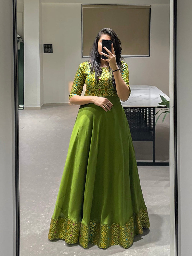 Parrot Color Weaving Zari Work rangoli Silk Gown Clothsvilla