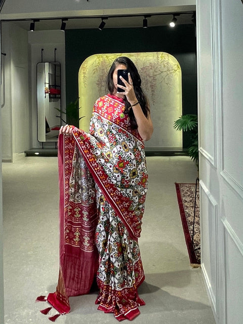 Red Color Patola Printed Pure Gaji Silk Saree Clothsvilla Main image